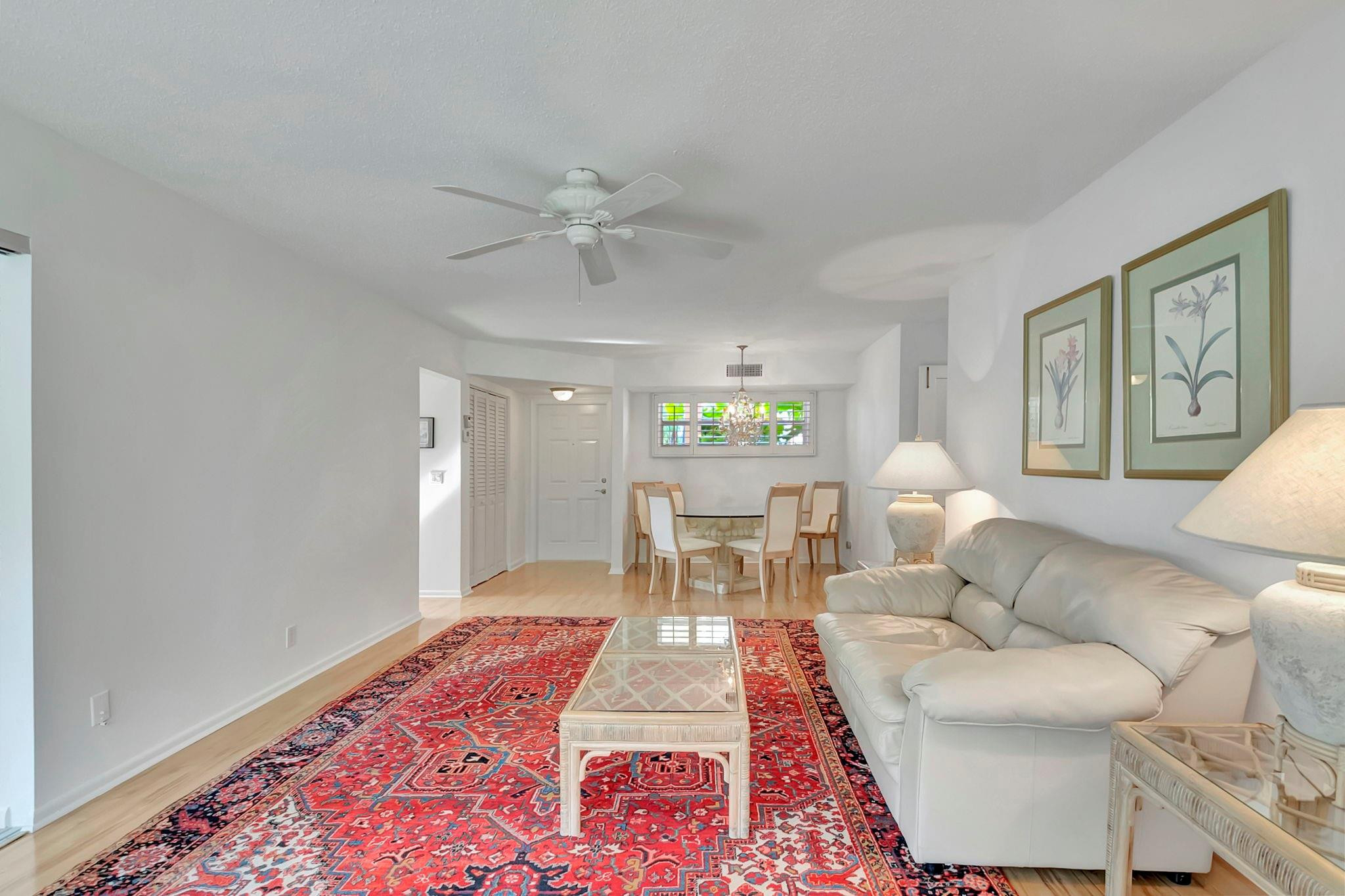 15 Colonial Club Dr 105