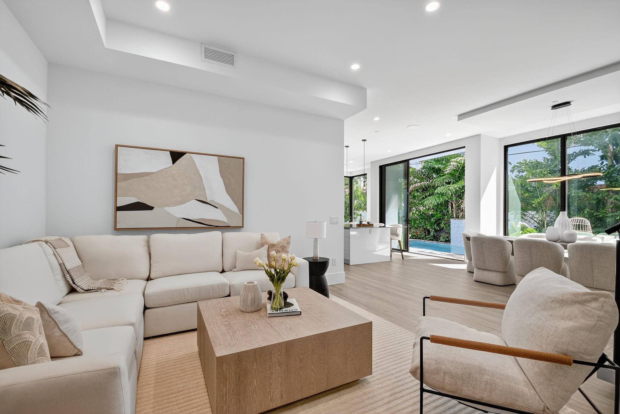 204 Osceola Park Lane 1