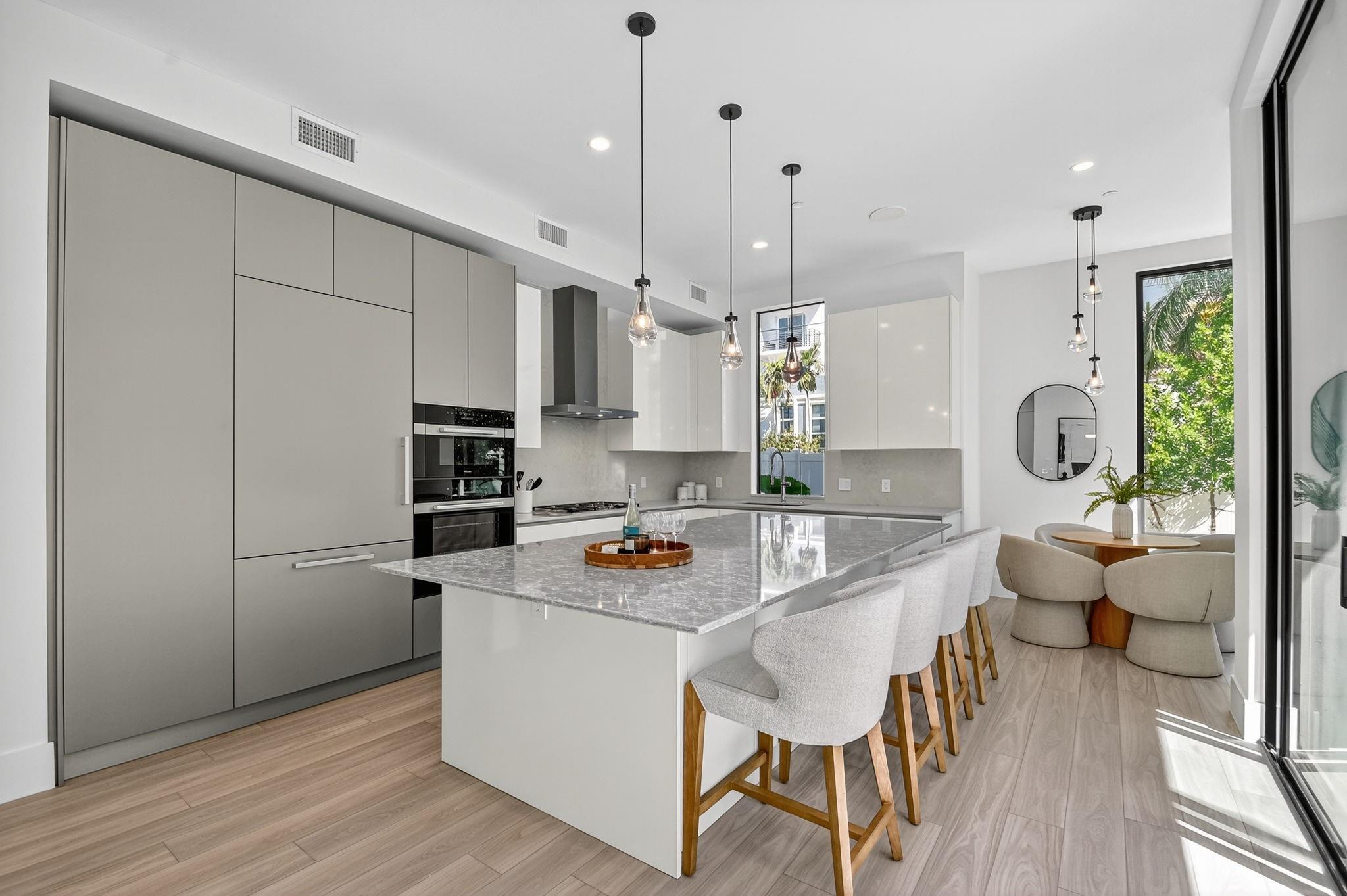 204 Osceola Park Lane 1