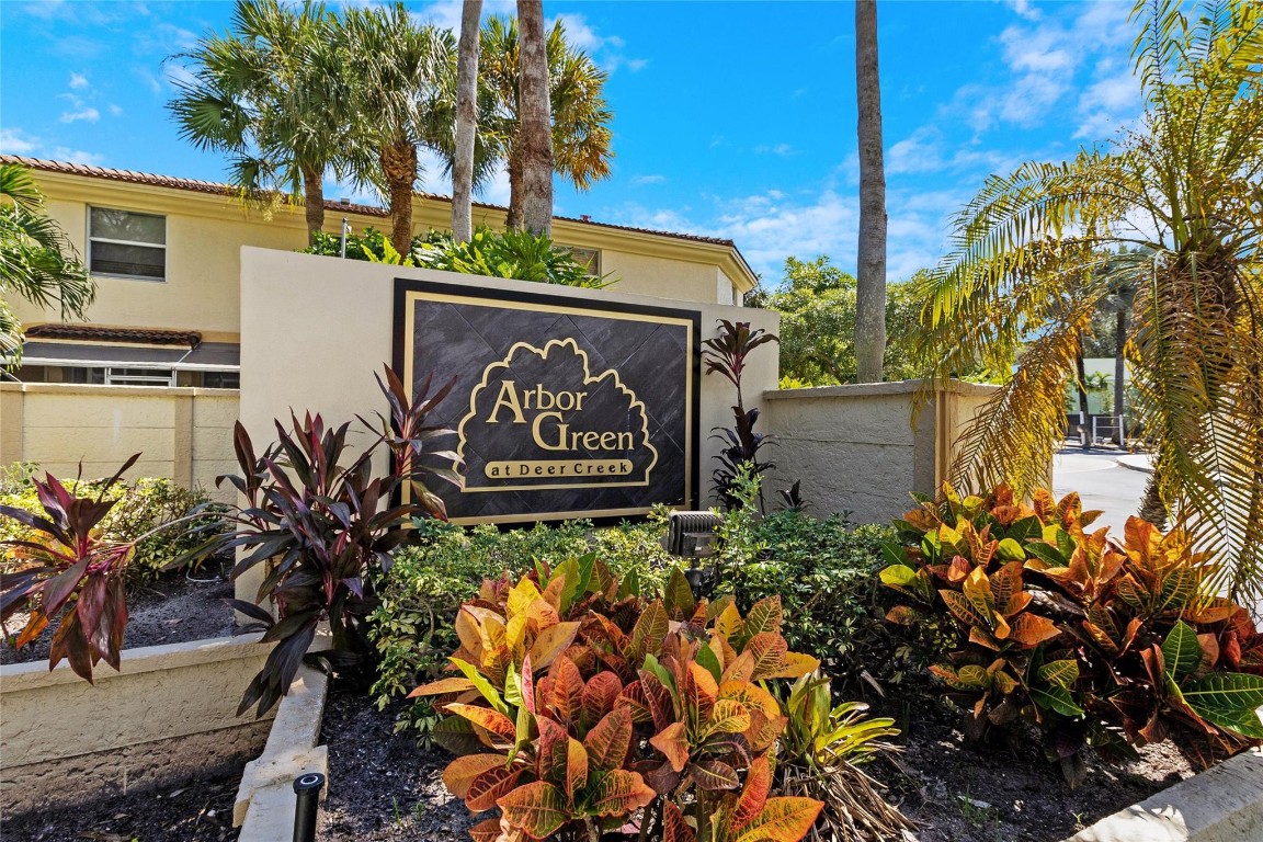 2930 Deer Creek Country Club Boulevard 2930, Deerfield Beach Unit: 2930