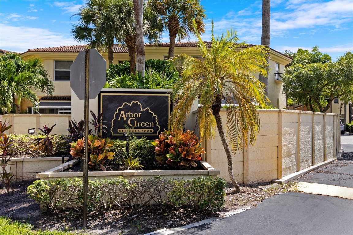 2930 Deer Creek Country Club Boulevard 2930, Deerfield Beach Unit: 2930