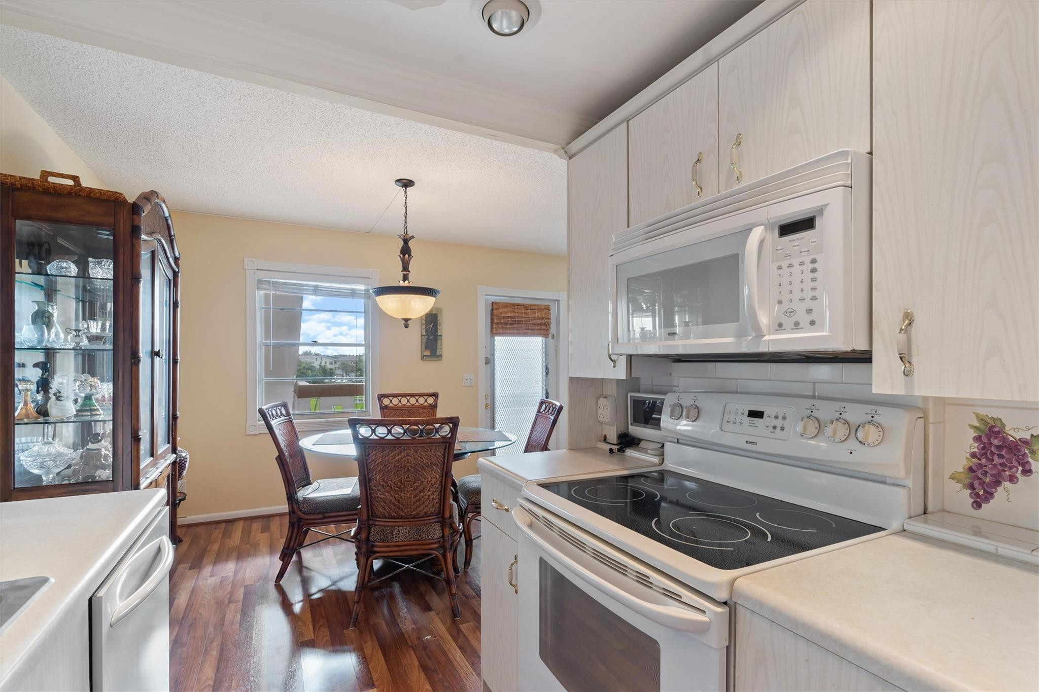 3099 Cornwall E 3099