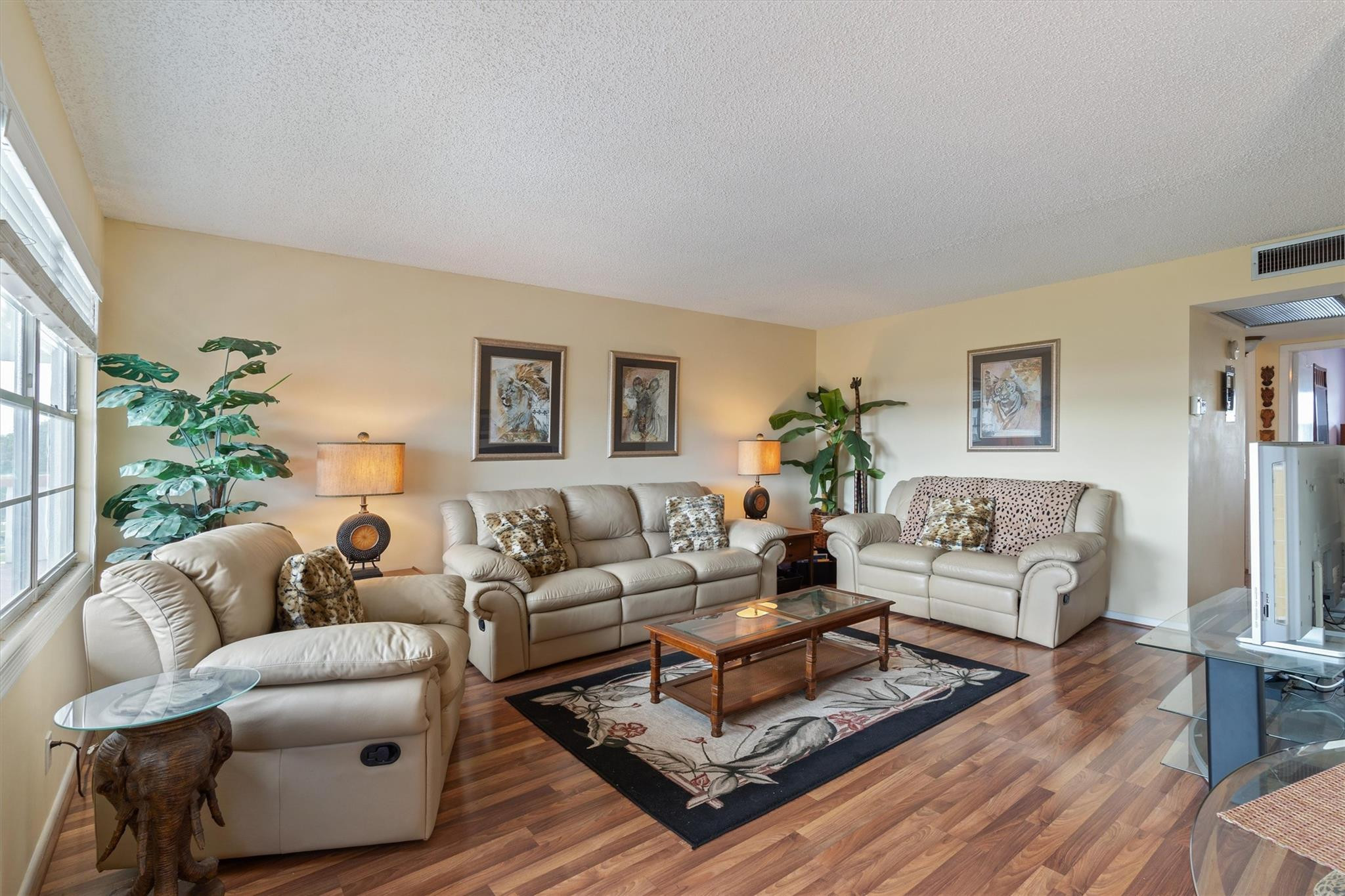 3099 Cornwall E 3099