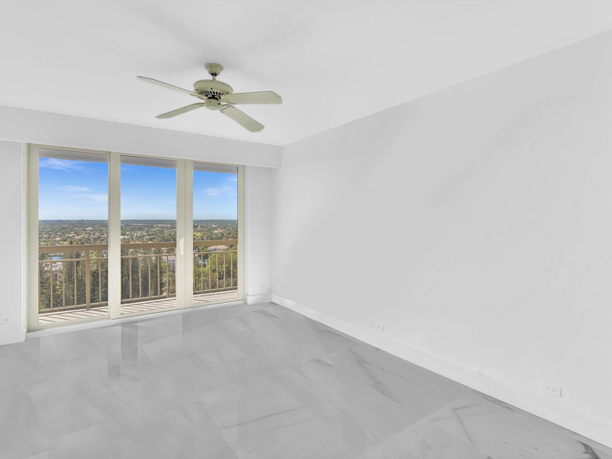 901 E Camino Real PH-1D, Boca Raton Unit: PH-1D