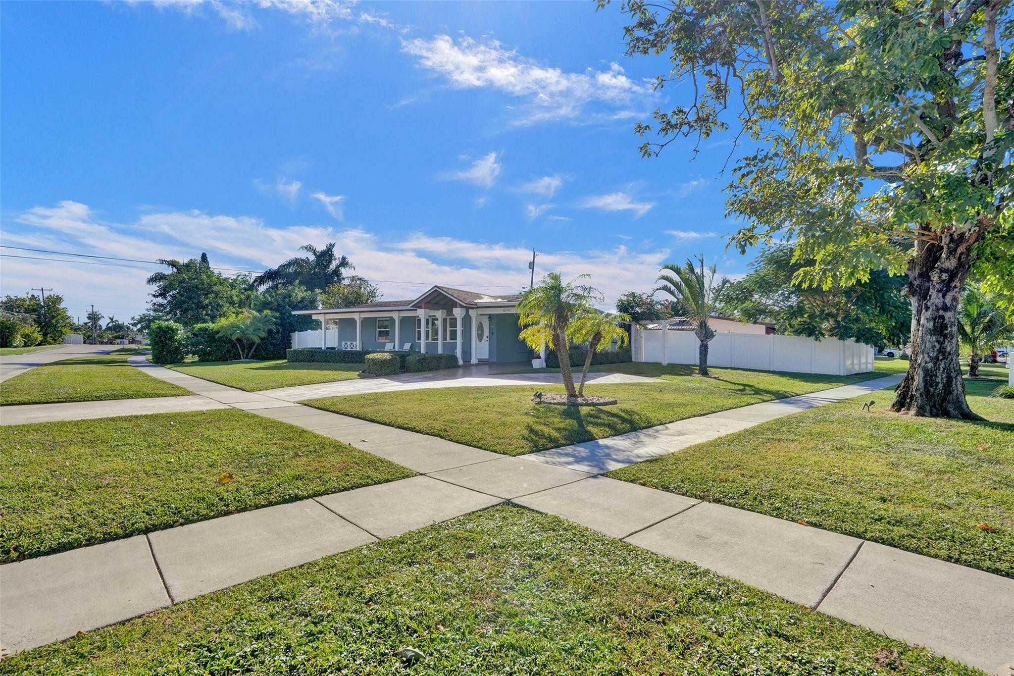 6140 NW 19th Ct