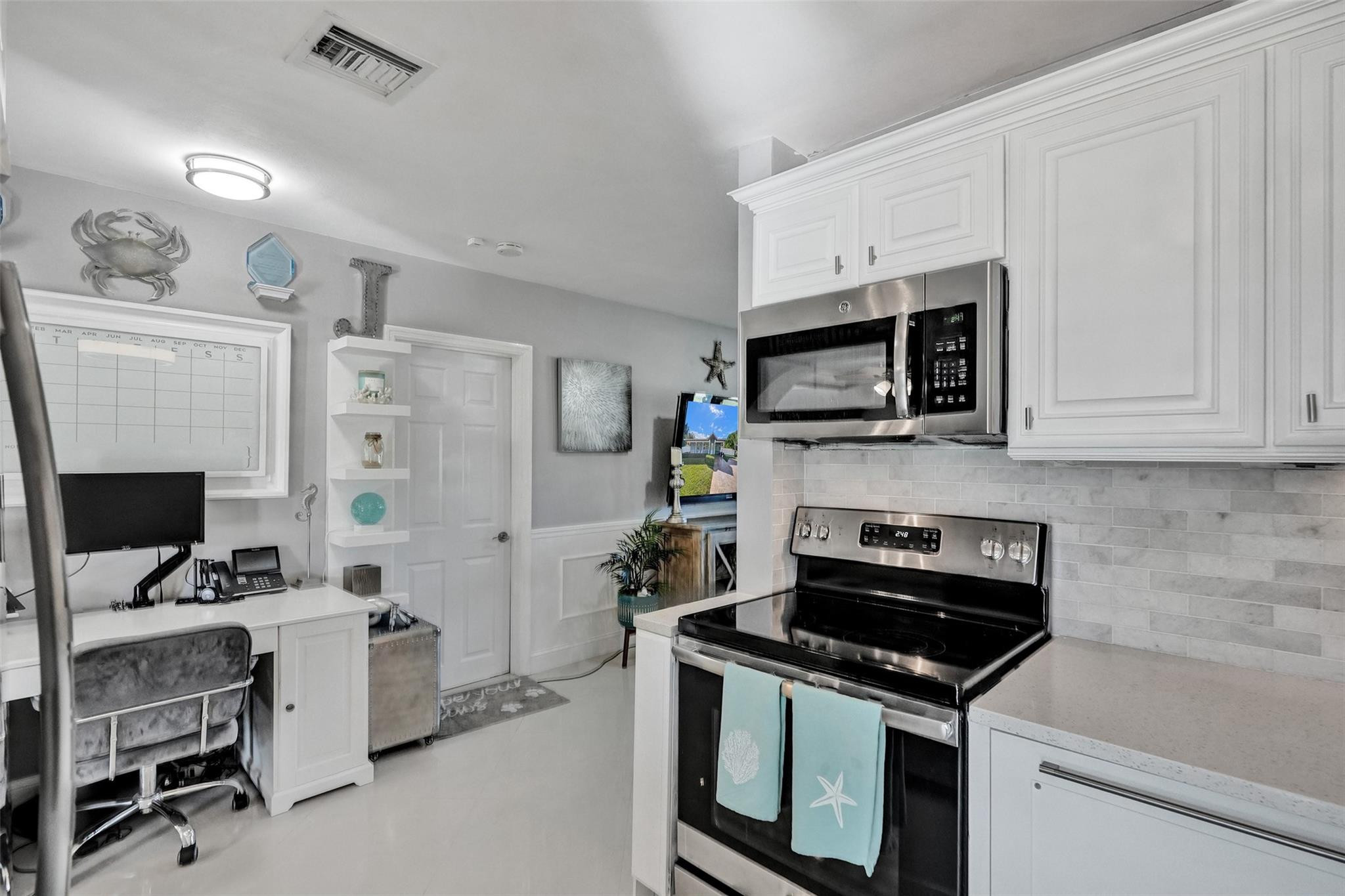 6140 NW 19th Ct