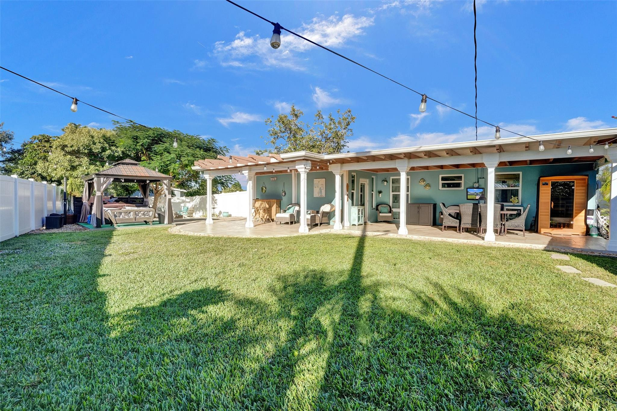 6140 NW 19th Ct