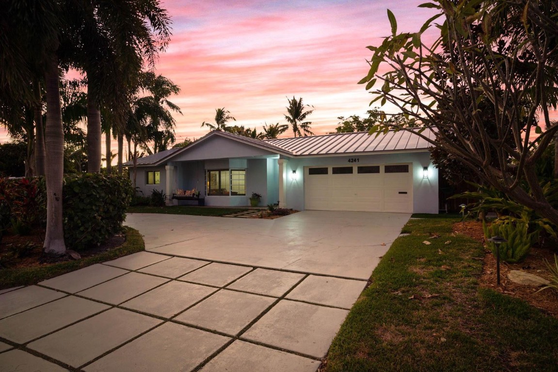 4241 NE 23rd Avenue