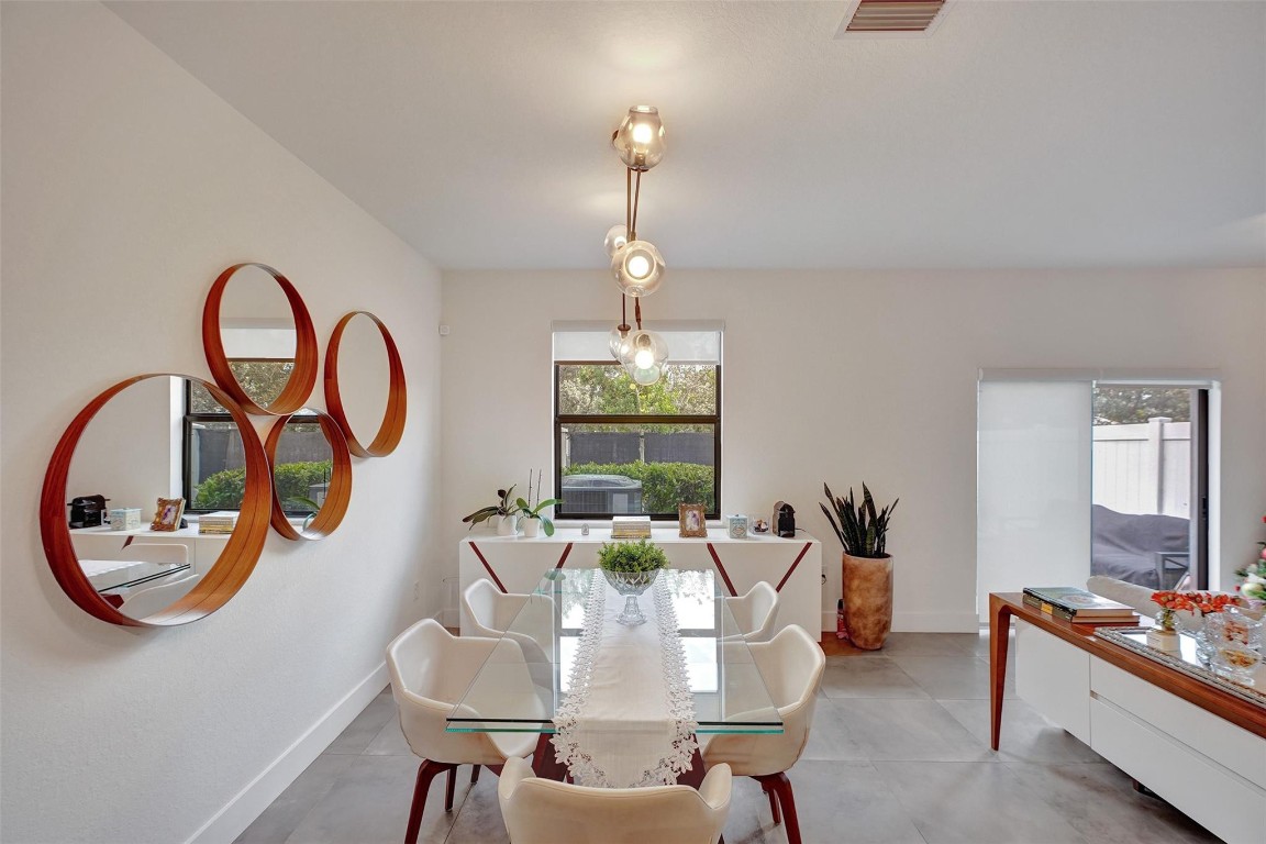 20313 NW 4th Ct 20313