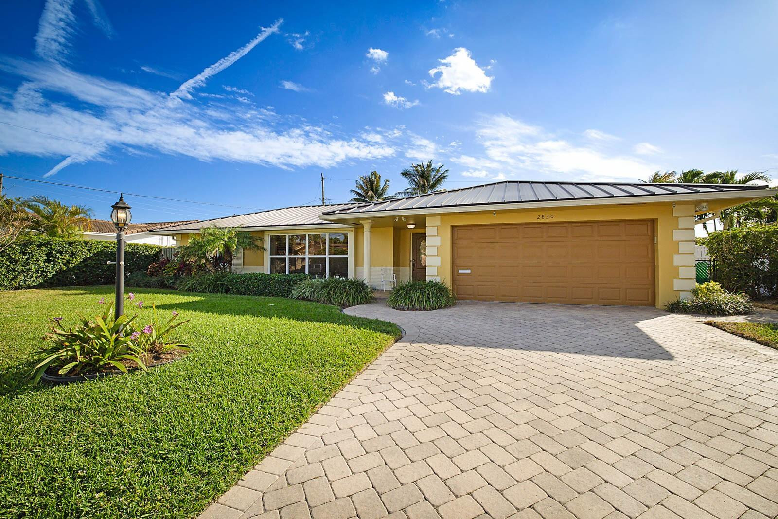 2830 NE 40th Ct