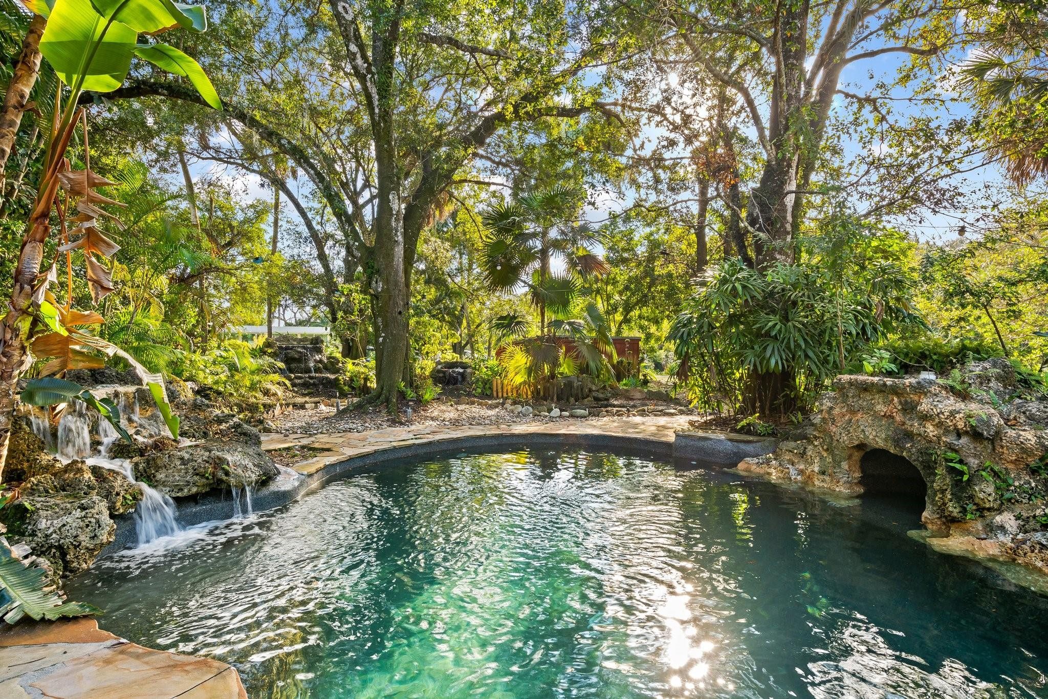 2131 SW 27th Ln