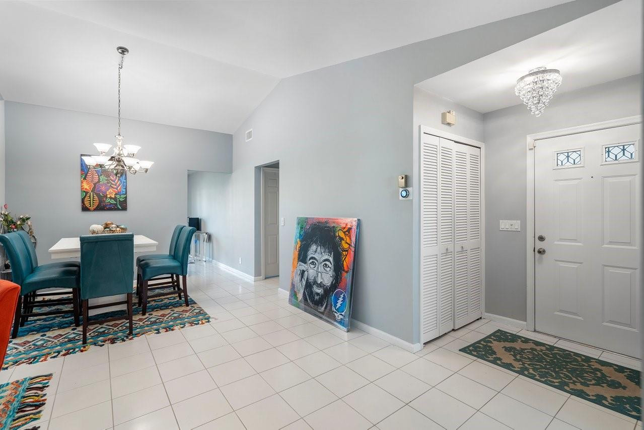 5526 Parkwalk Circle