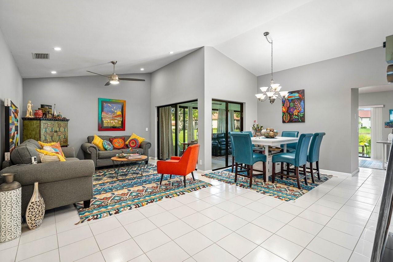 5526 Parkwalk Circle