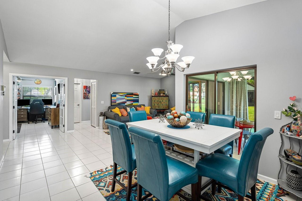 5526 Parkwalk Circle