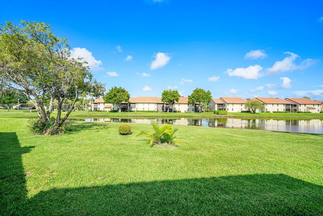 5526 Parkwalk Circle