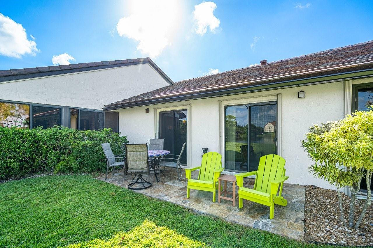 5526 Parkwalk Circle
