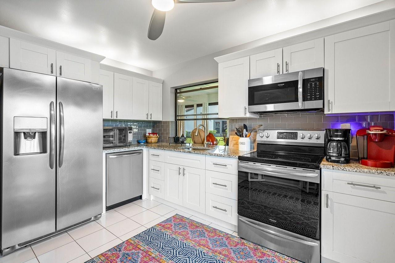 5526 Parkwalk Circle