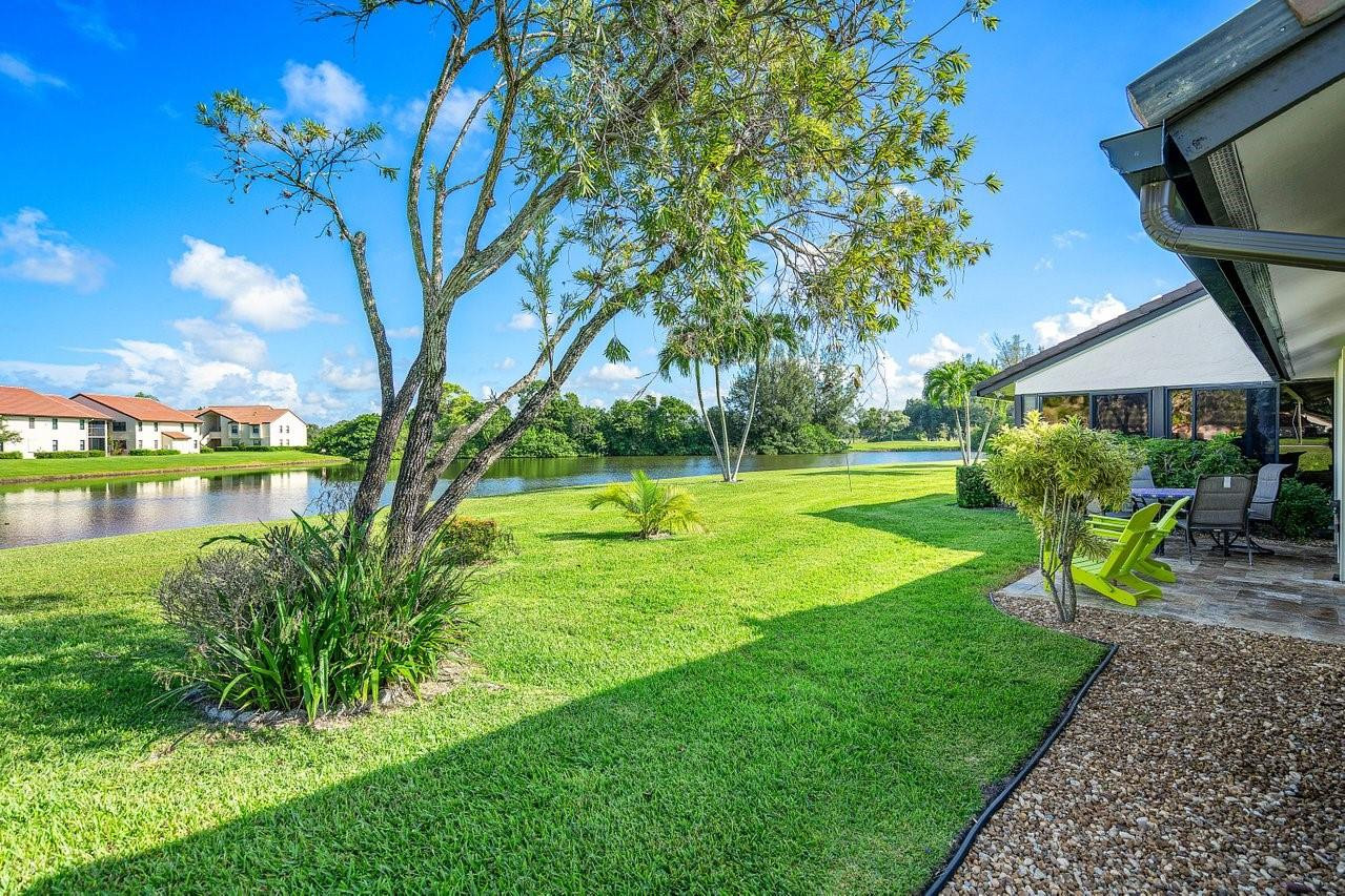 5526 Parkwalk Circle