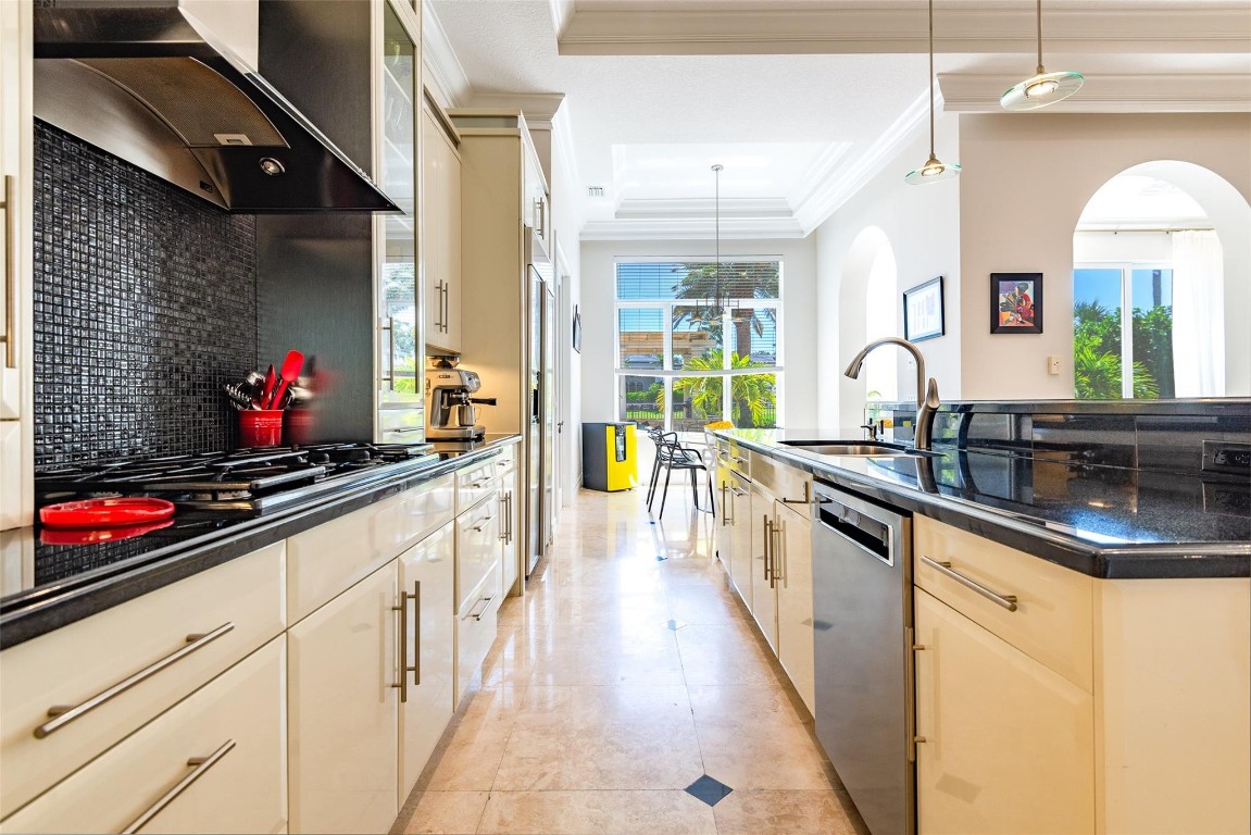 17586 Middlebrook Way