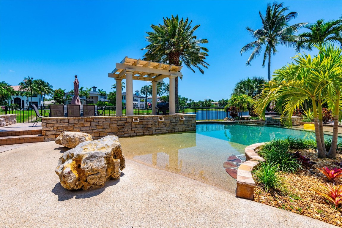 17586 Middlebrook Way