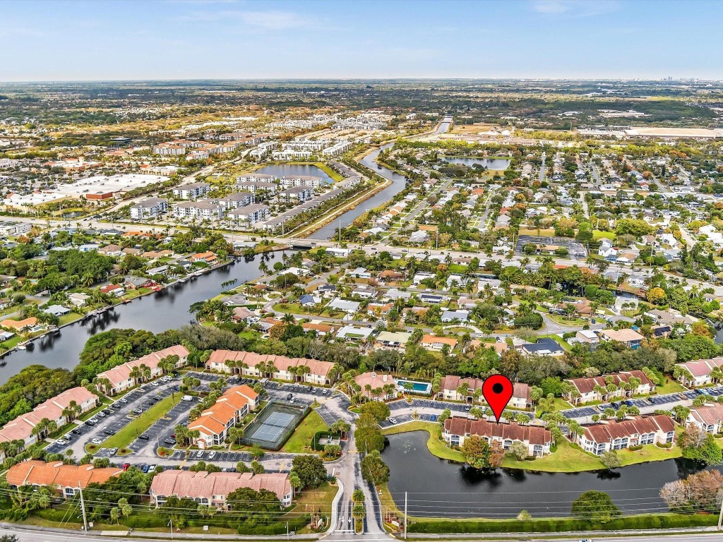 815 W Boynton Beach Boulevard 6-202, Boynton Beach Unit: 6-202