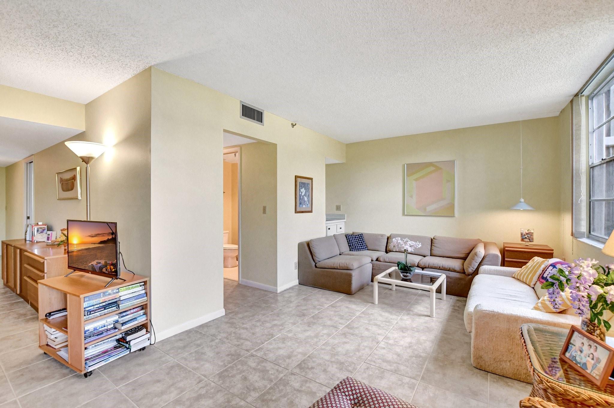 6500 NW 2nd Ave 115