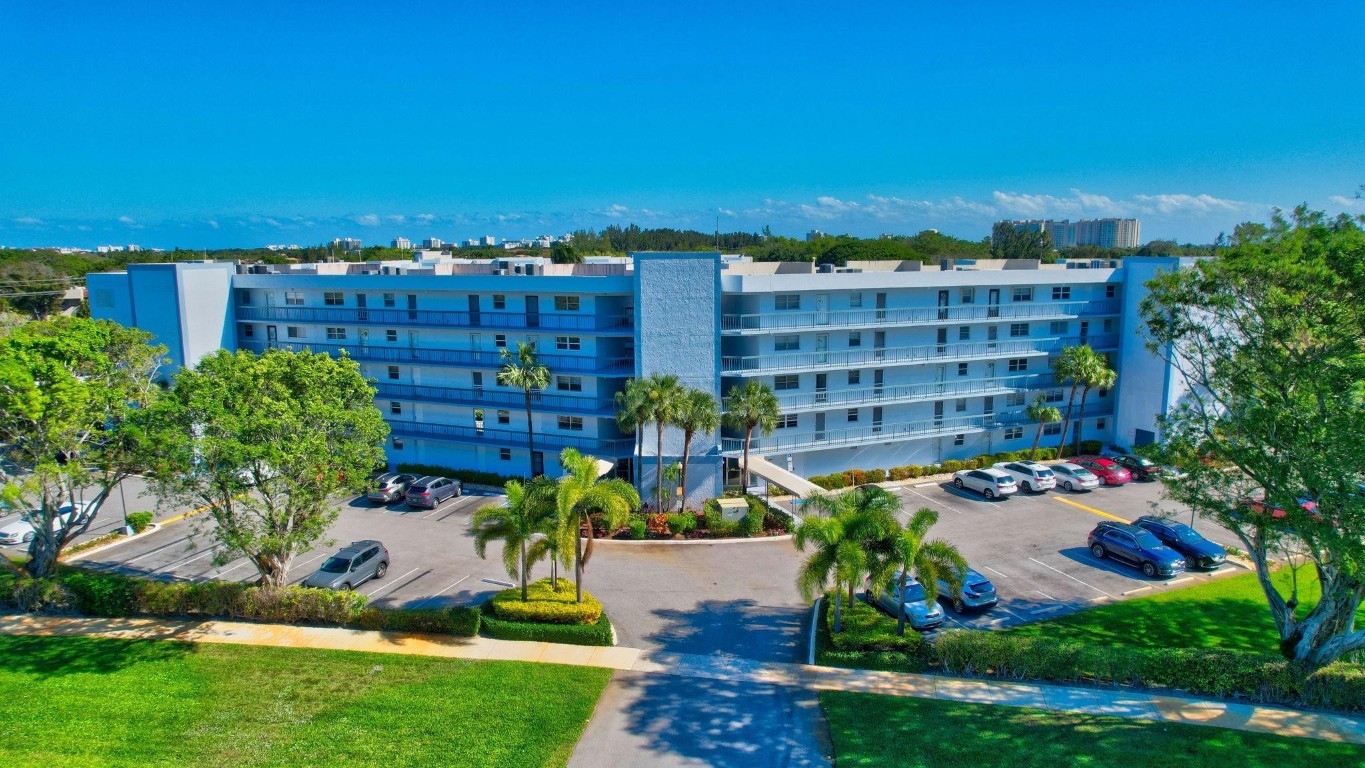 6500 NW 2nd Ave 115