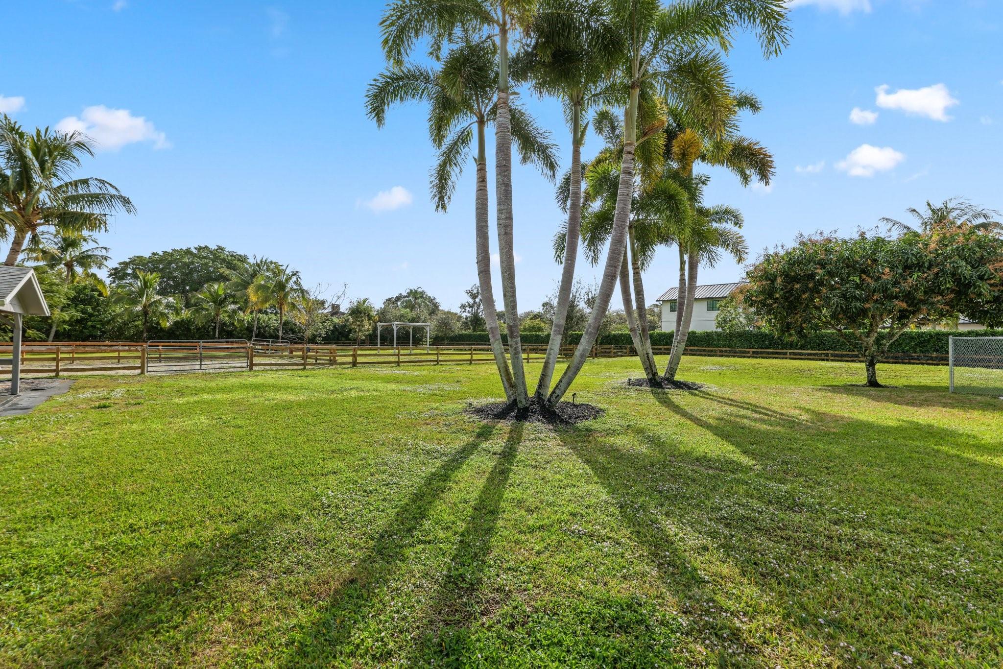 17526 Wagon Wheel Dr