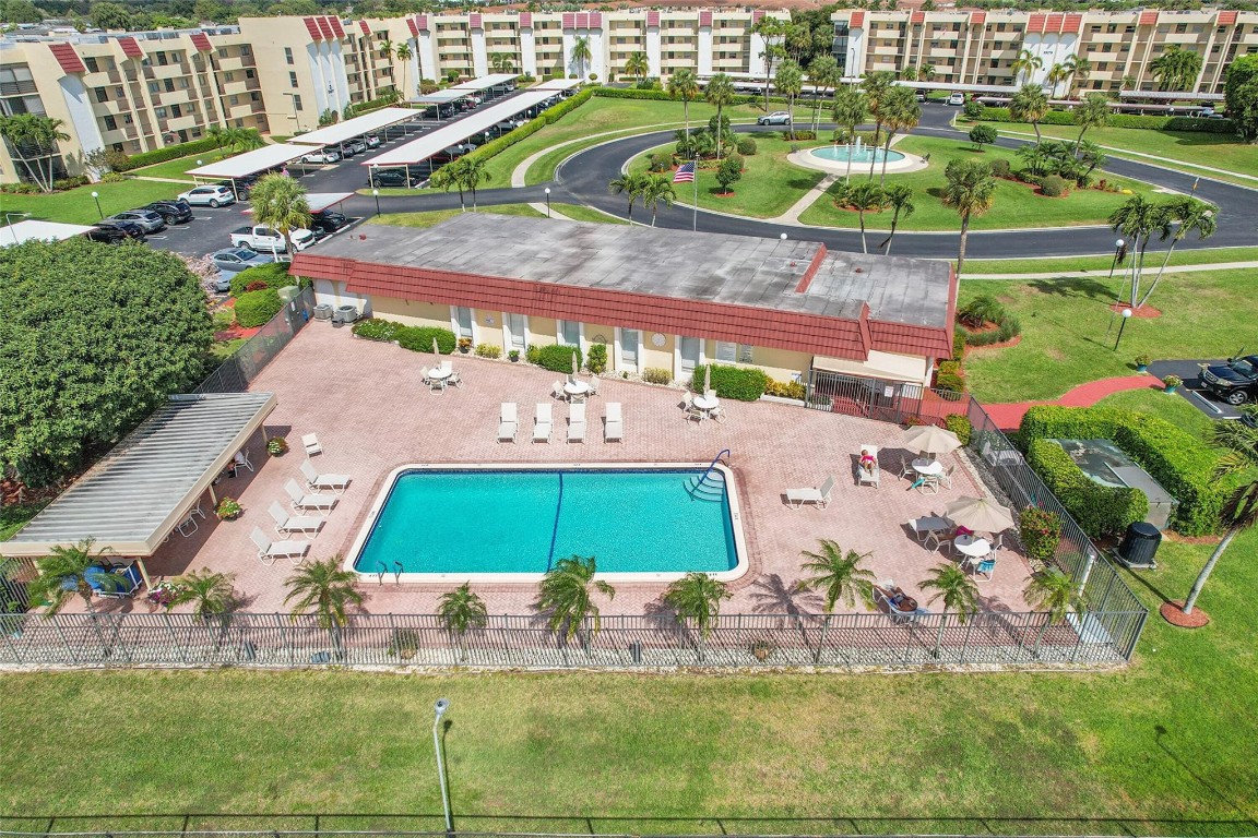 23249 Barwood Lane 303, Boca Raton Unit: 303