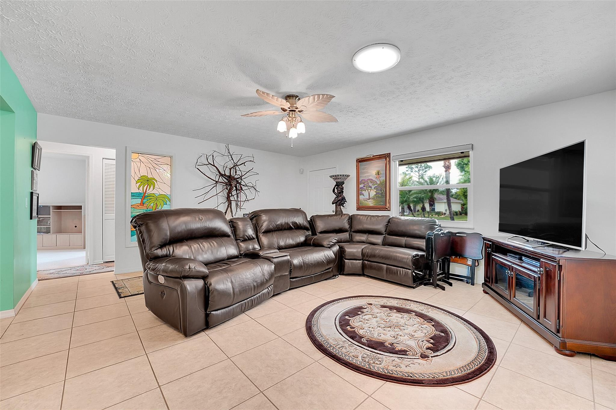 581 NW Colonial Street, Port St. Lucie