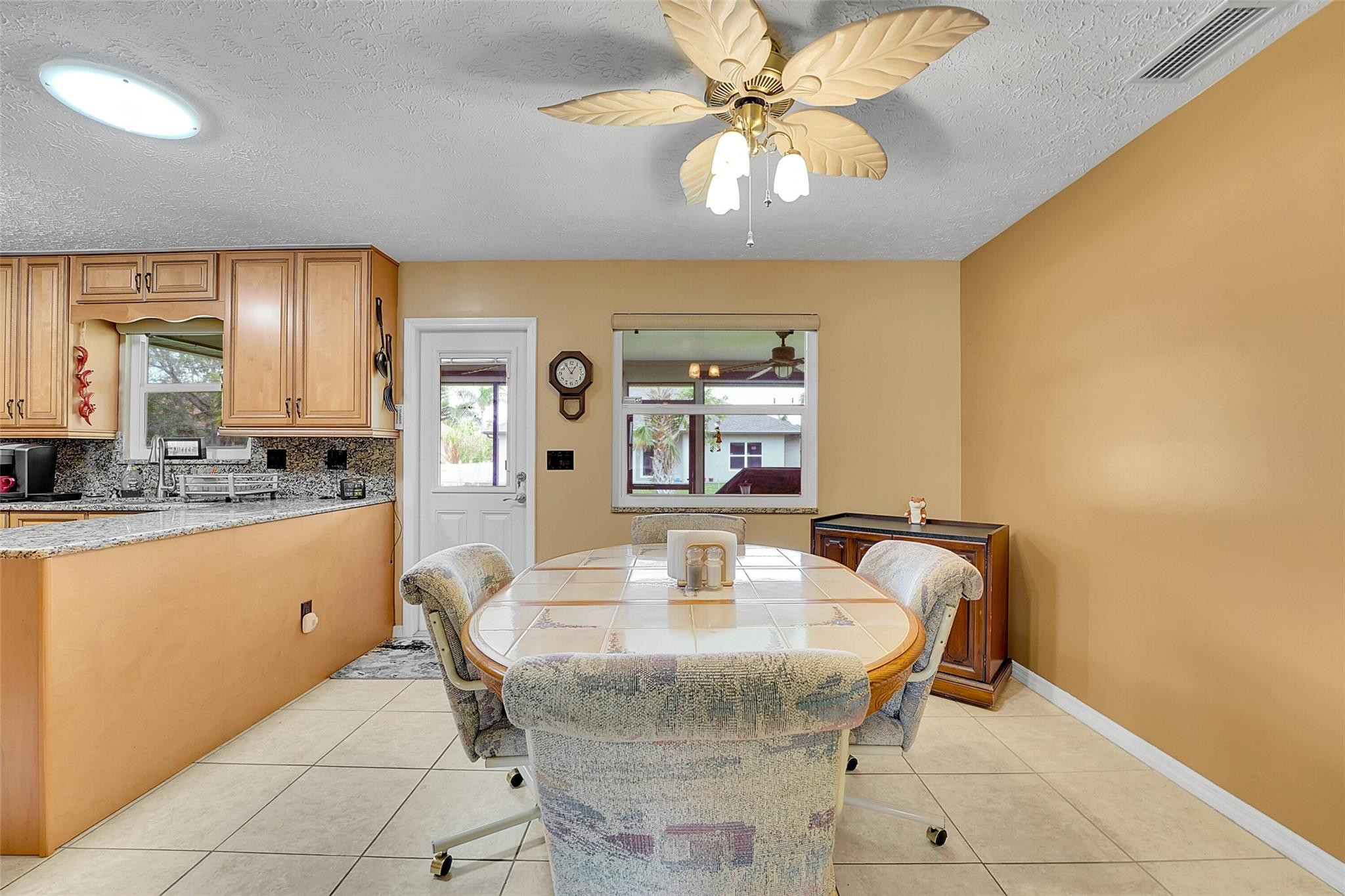 581 NW Colonial Street, Port St. Lucie