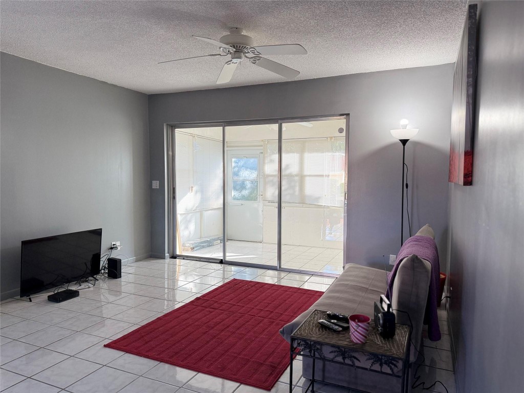 331 Cape Cod Circle 331, Lake Worth Unit: 331