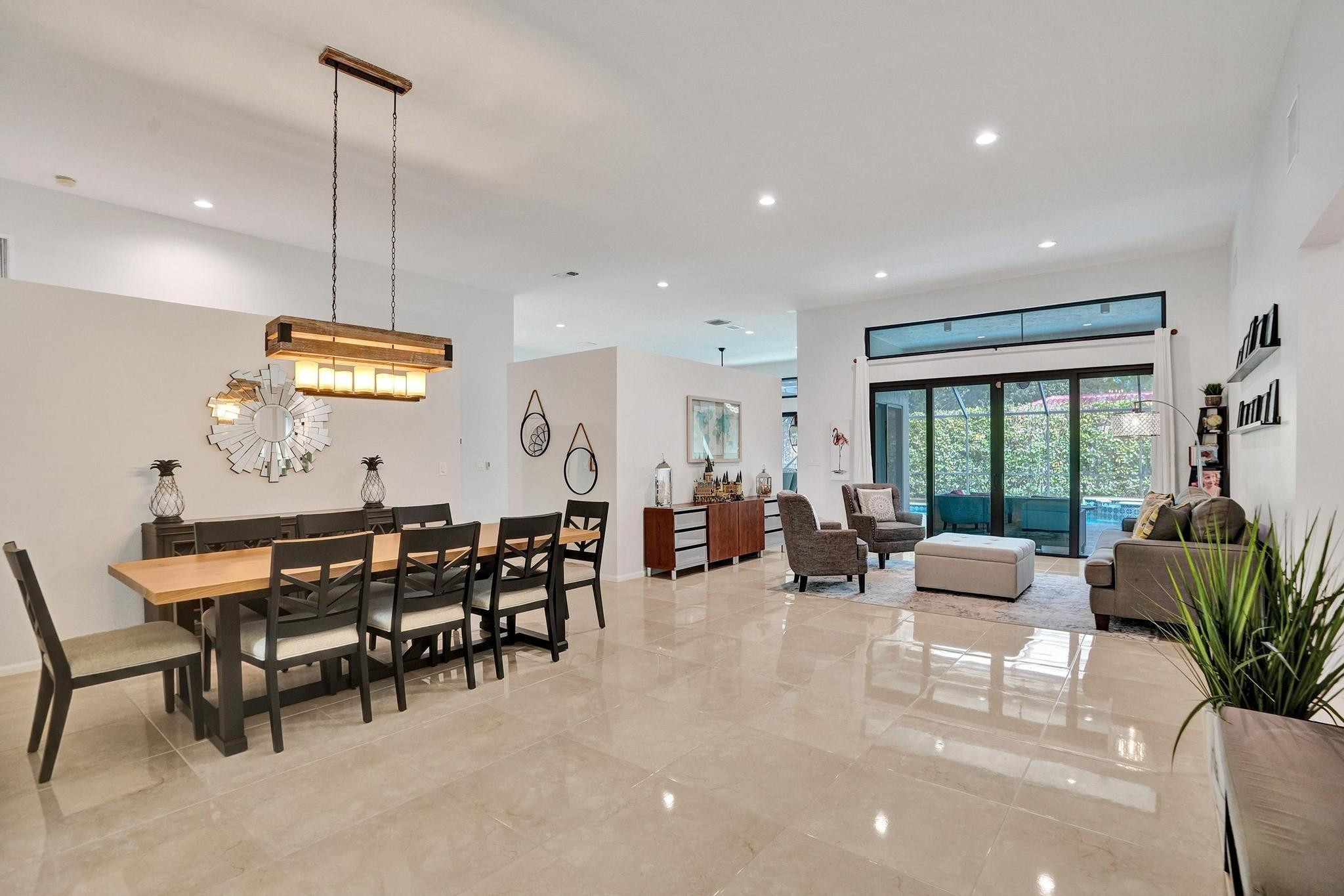 2143 Oakland Hills Way