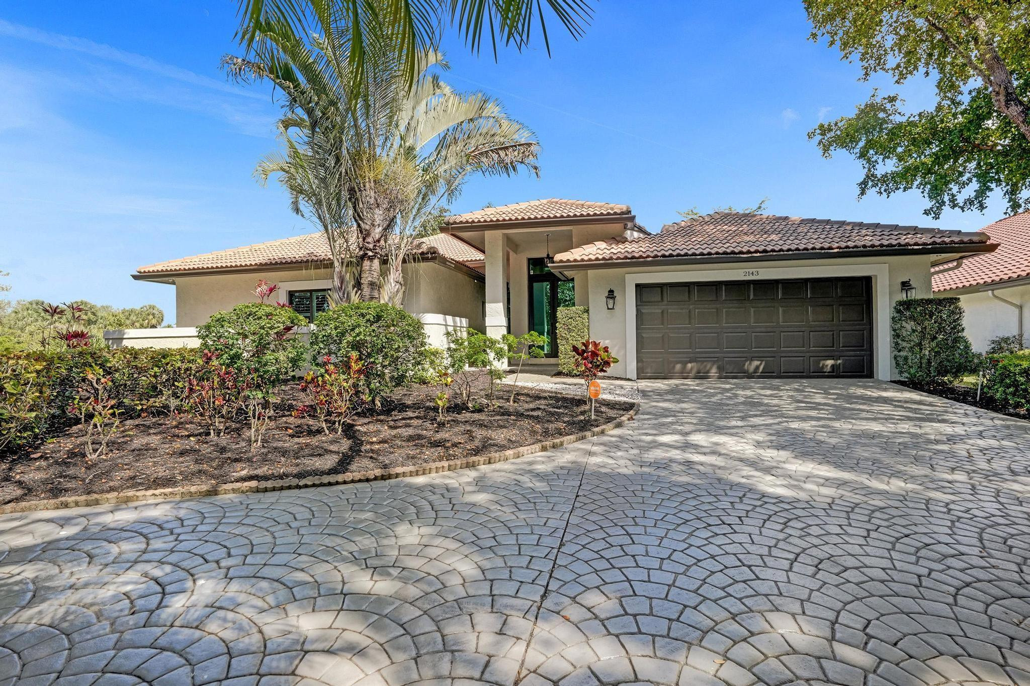2143 Oakland Hills Way