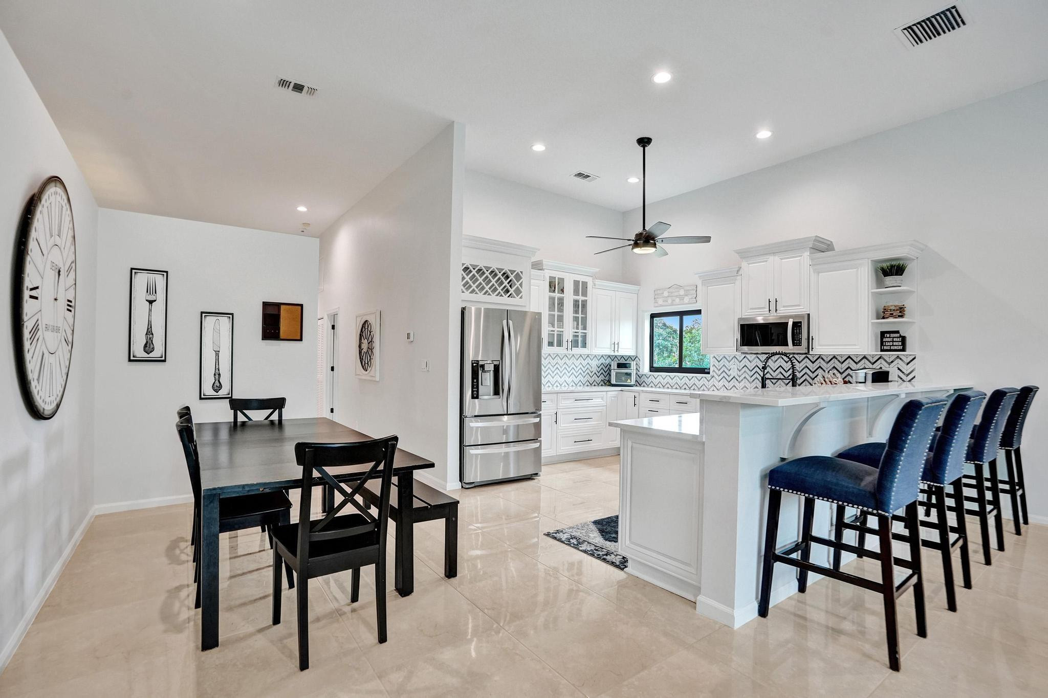 2143 Oakland Hills Way