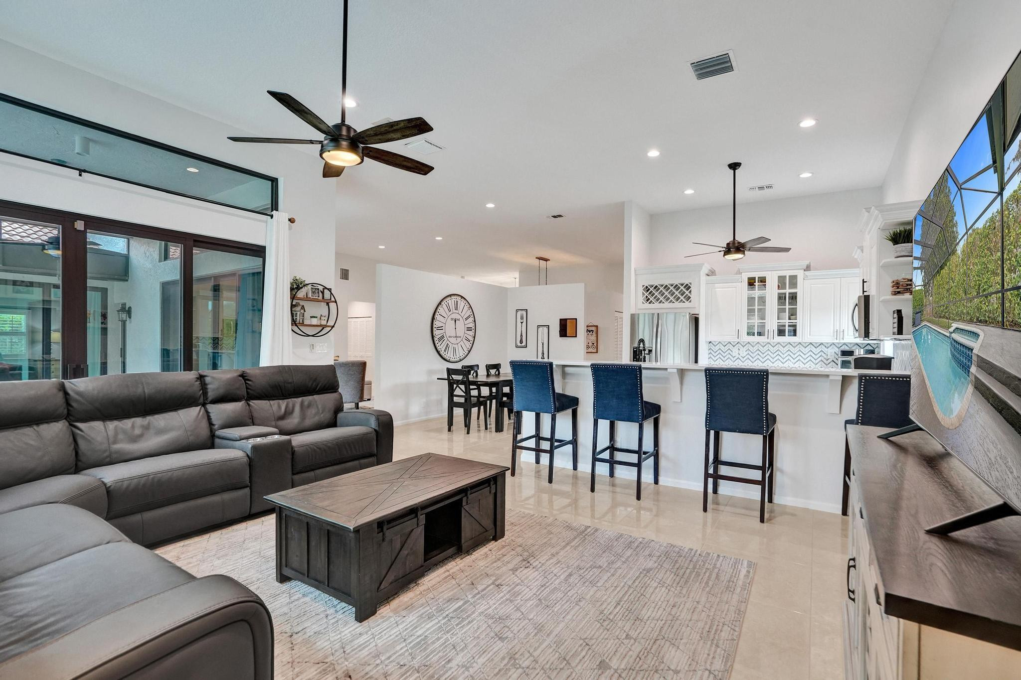 2143 Oakland Hills Way