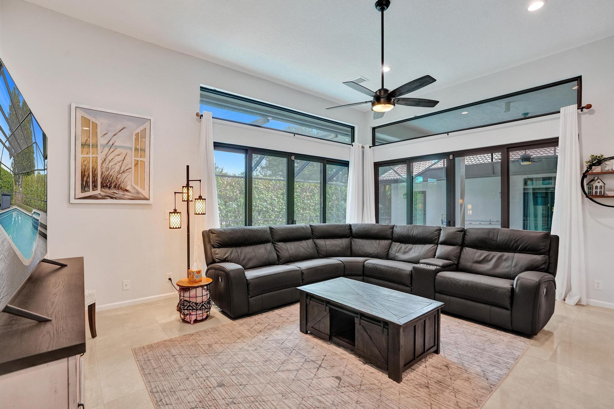 2143 Oakland Hills Way