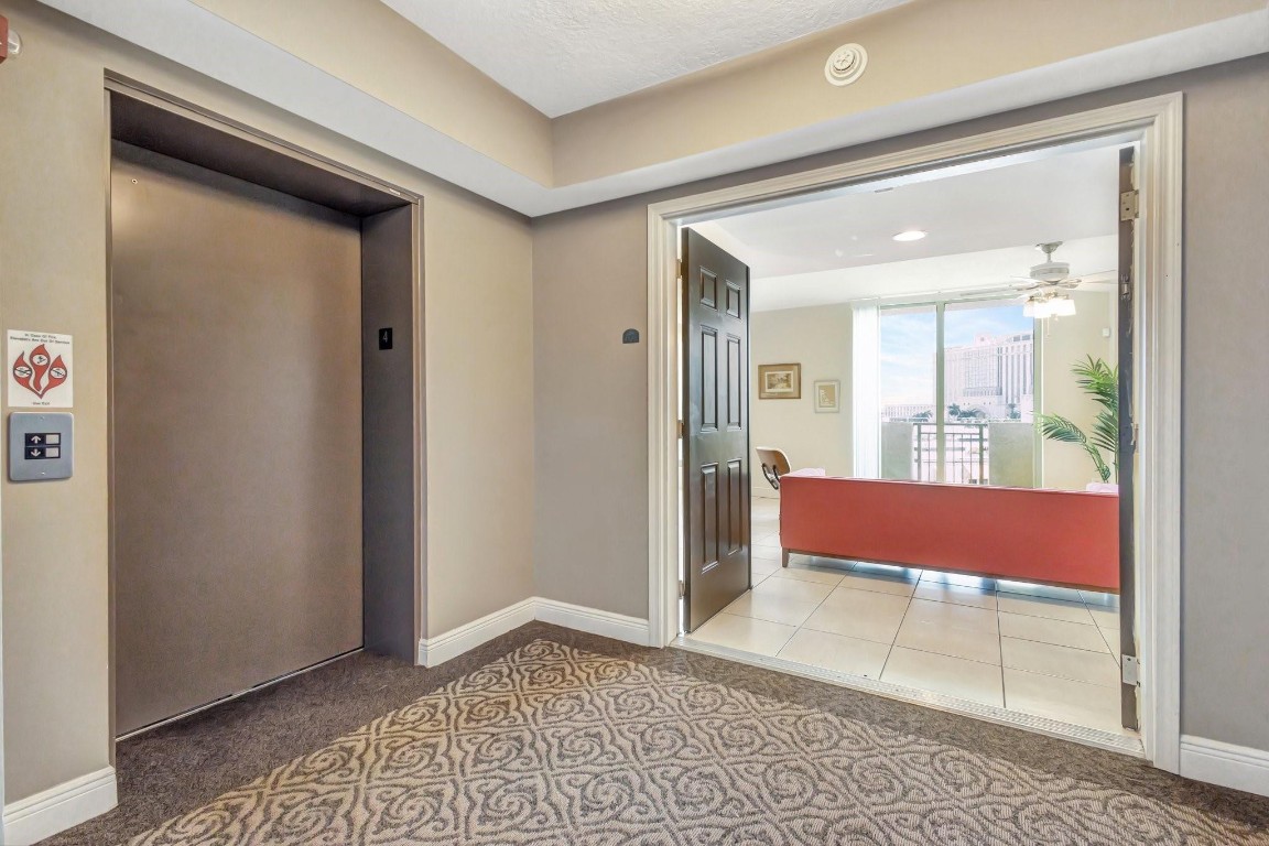 610 Clematis St 412