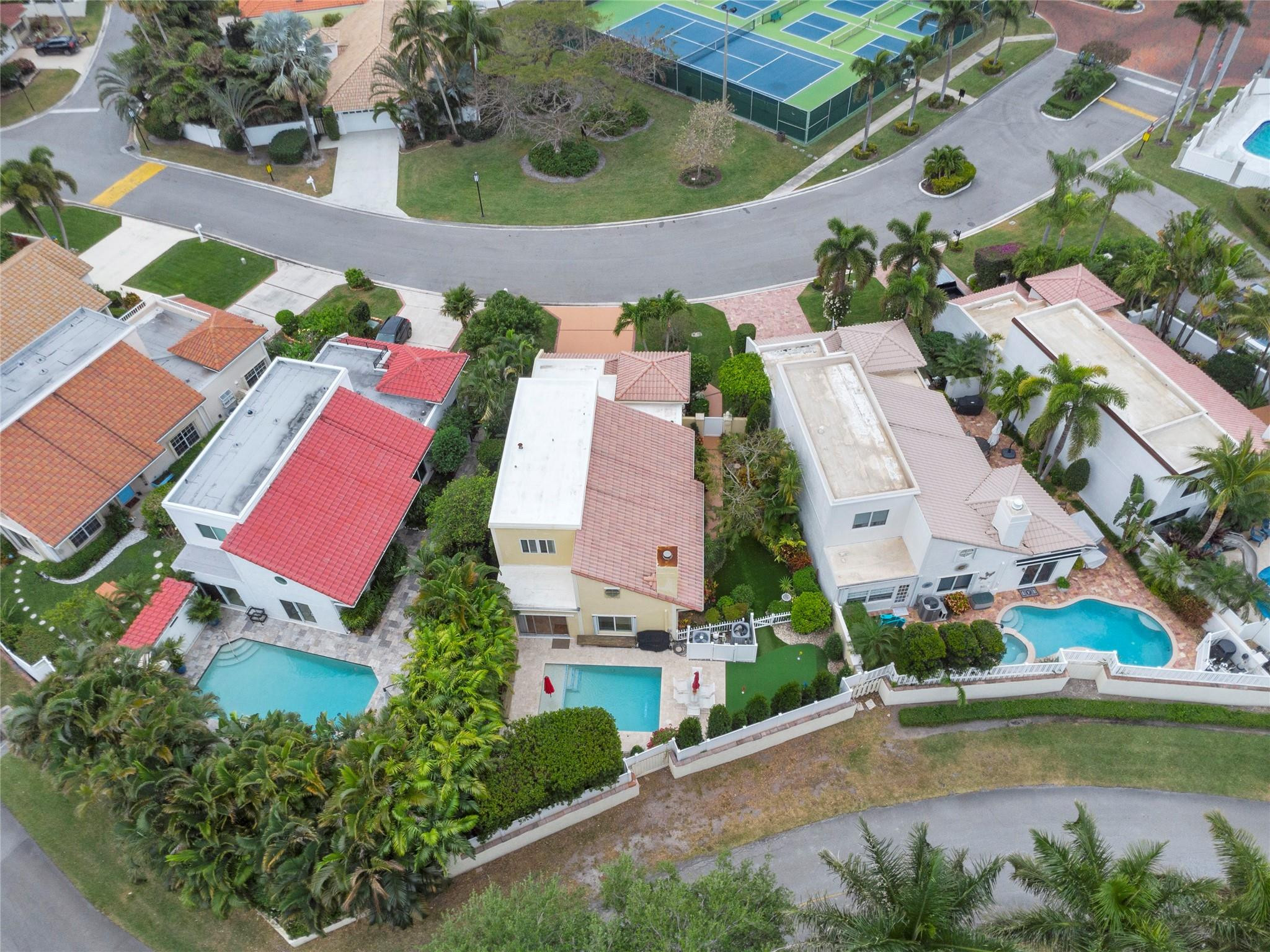 221 Pelican Way