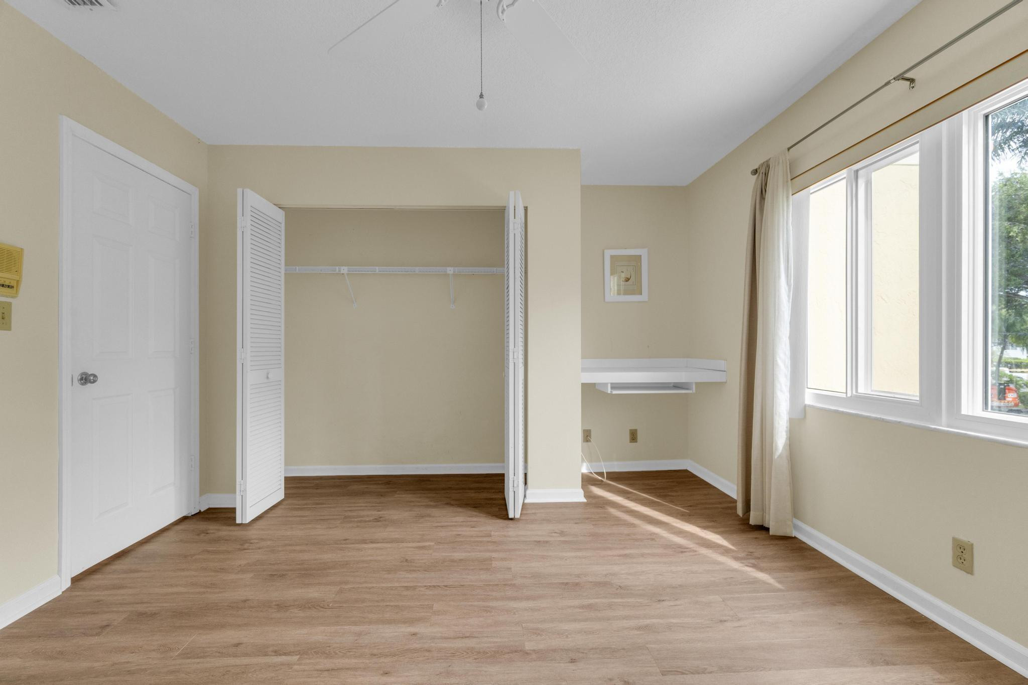 221 Pelican Way