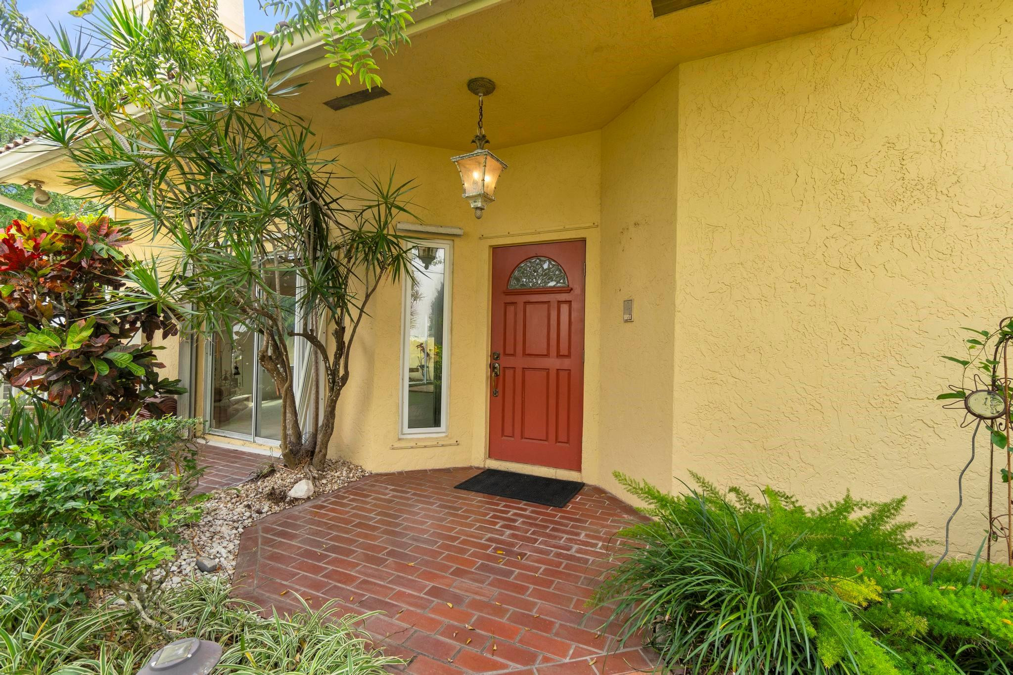221 Pelican Way