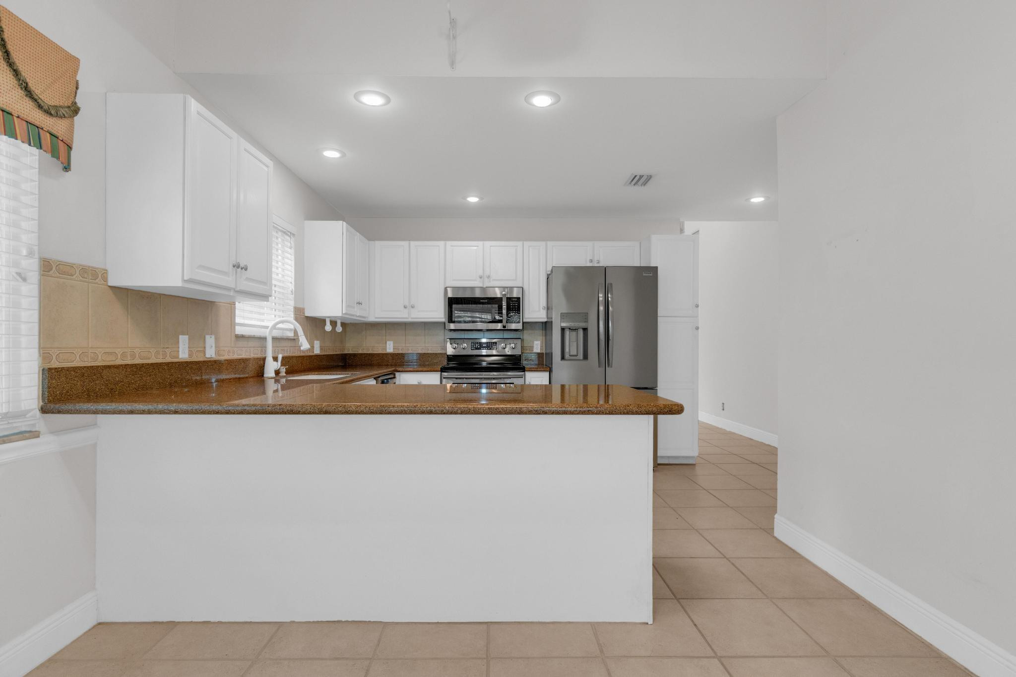 221 Pelican Way