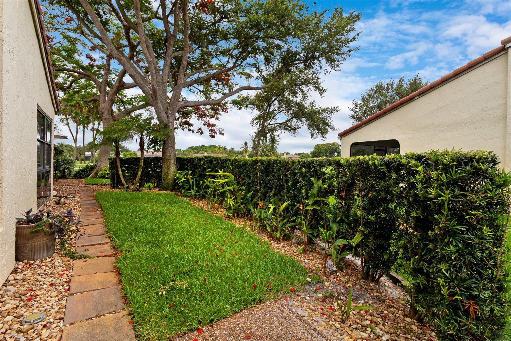 654 Dc Emerald Way, Deerfield Beach