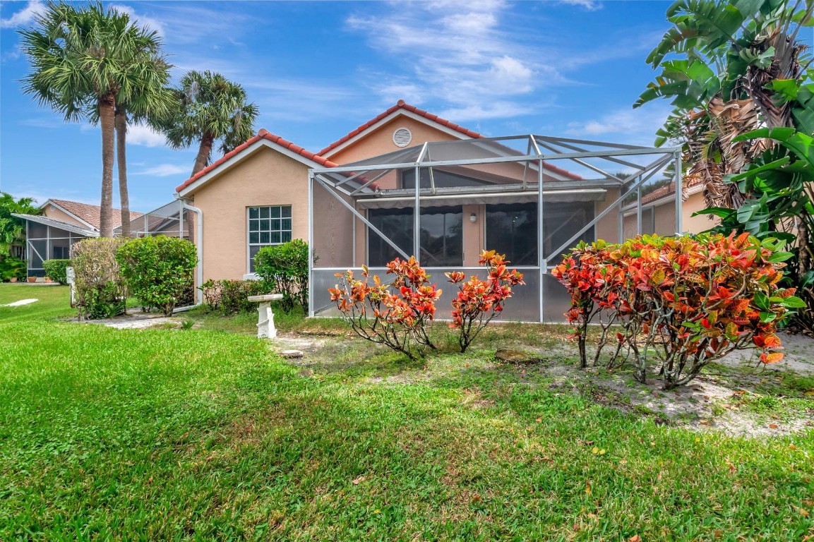 11081 Springbrook Cir