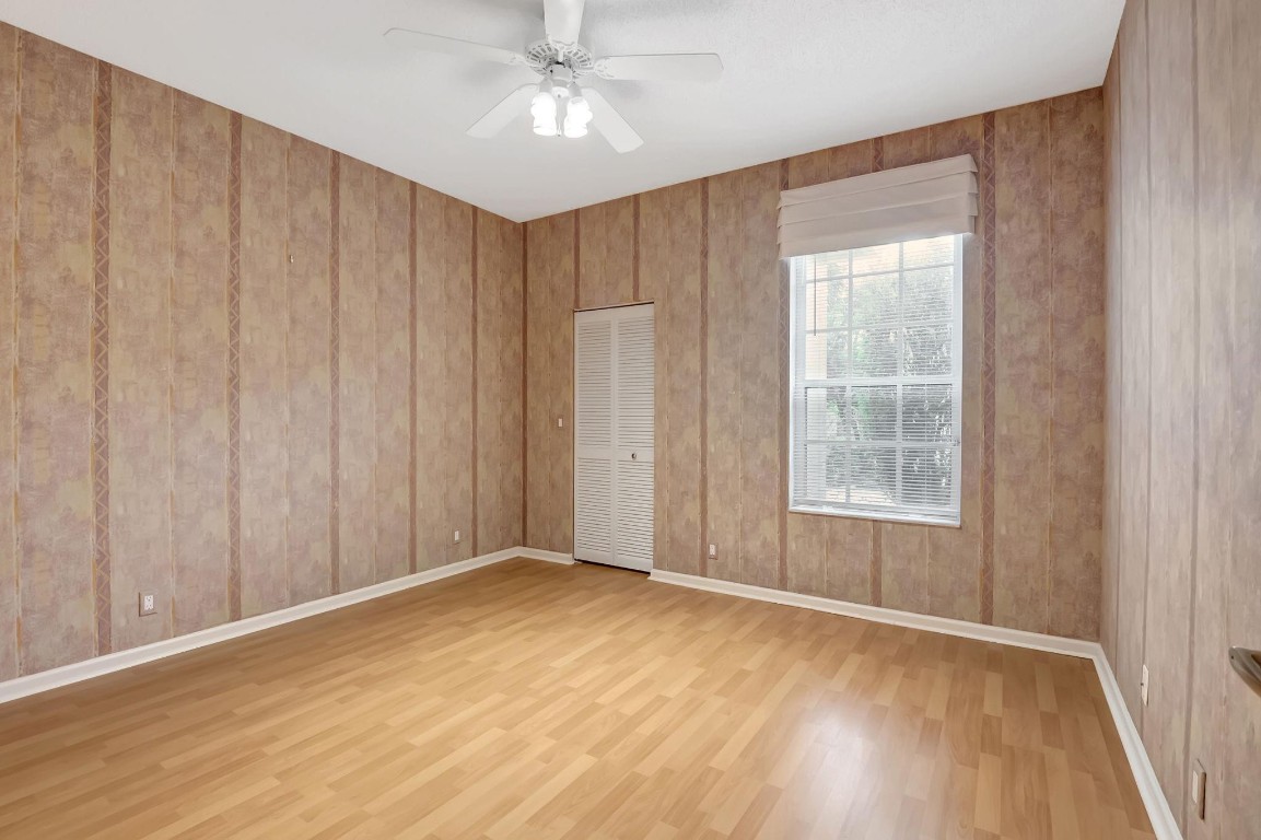 11081 Springbrook Cir