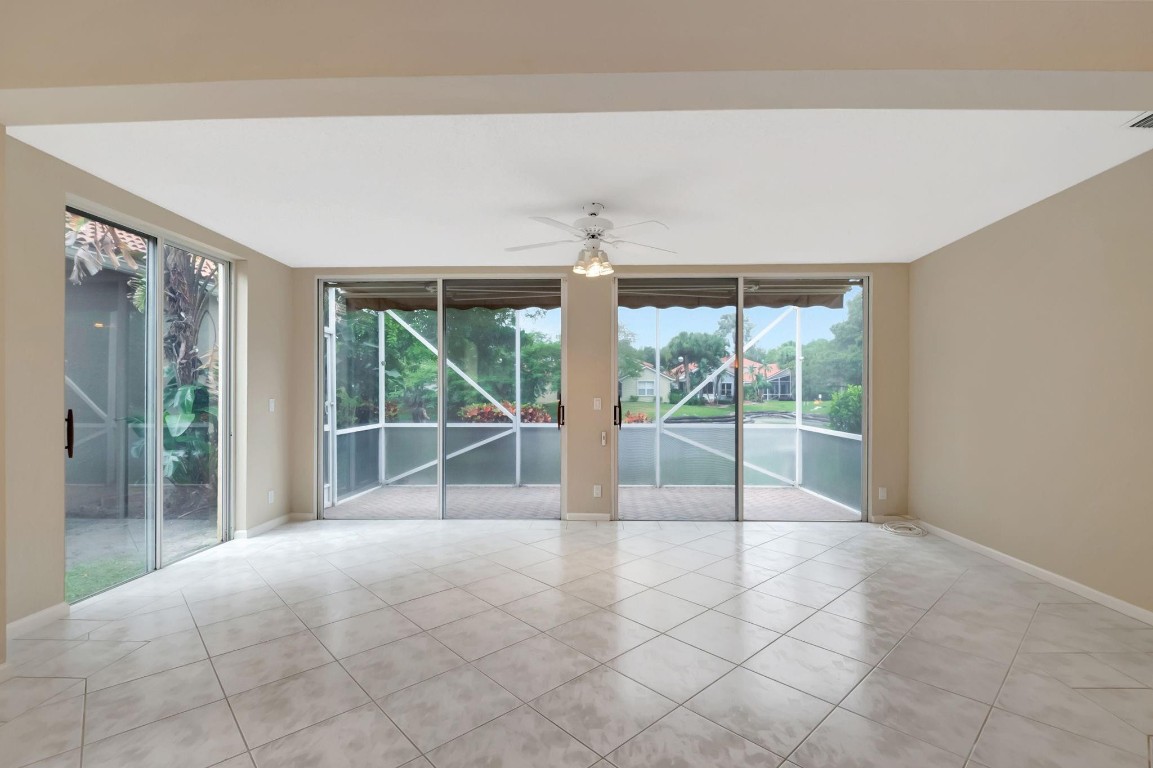 11081 Springbrook Cir