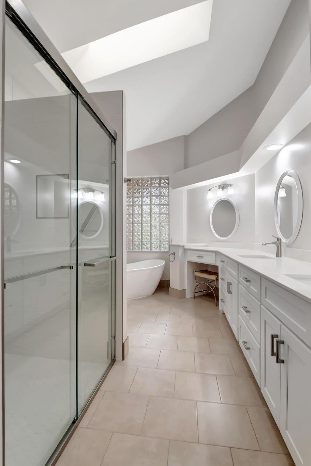 11081 Springbrook Cir