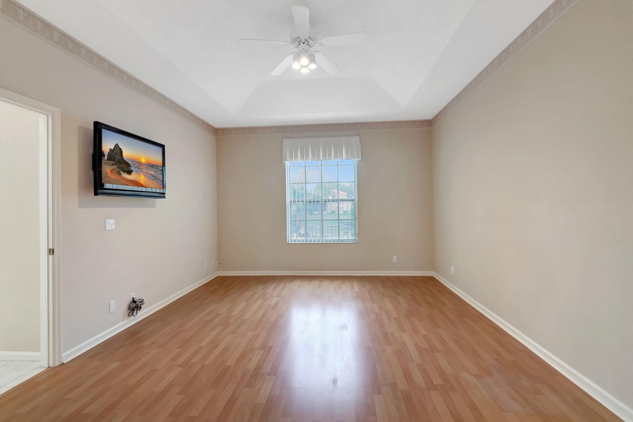 11081 Springbrook Cir