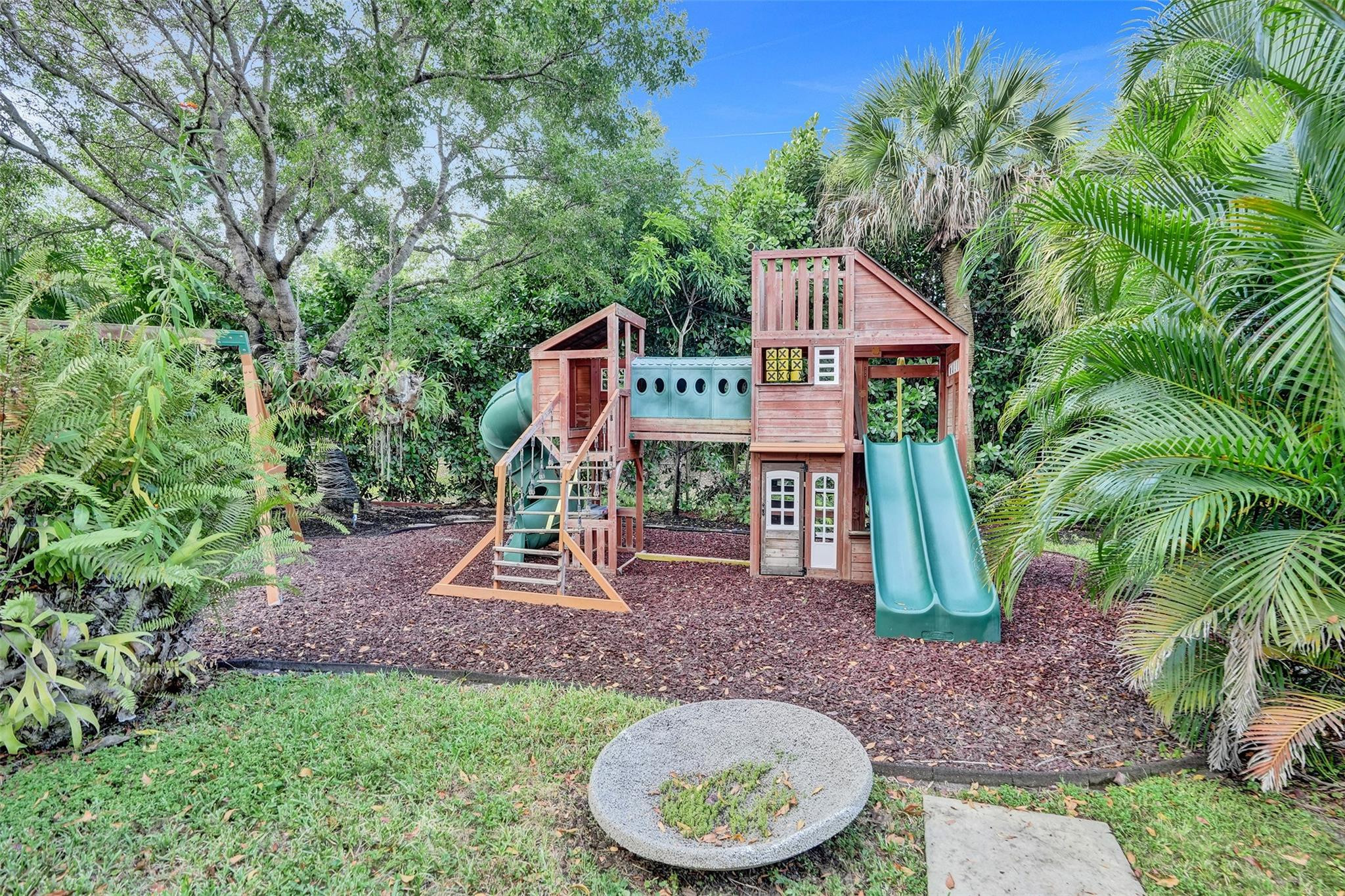 12604 NW 6th St
