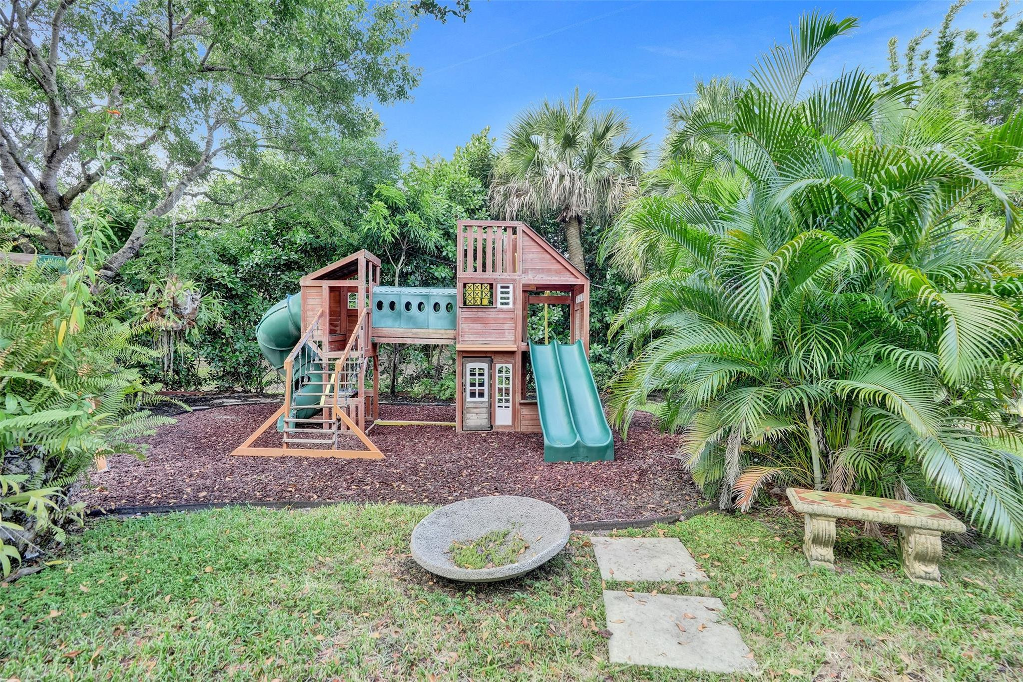 12604 NW 6th St
